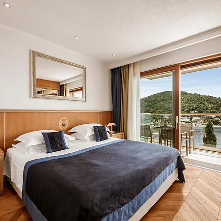 Malo Apartman